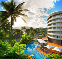 DoubleTree by Hilton Cairns - Accommodation Sunshine Coast