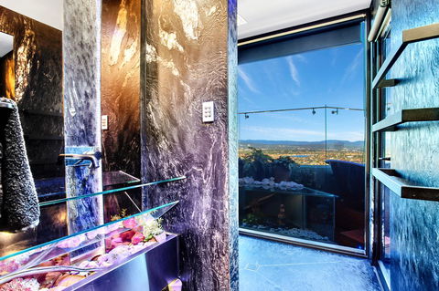 Burleigh Esplanade Apartments - Accommodation Sunshine Coast 7