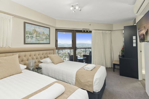 Burleigh Esplanade Apartments - Accommodation Sunshine Coast 34