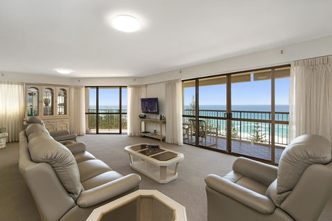 Burleigh Esplanade Apartments - Accommodation Sunshine Coast 37