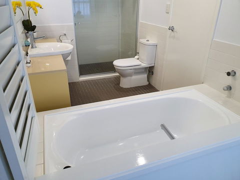 Azure Sea Whitsunday Resort - Accommodation Sunshine Coast 3