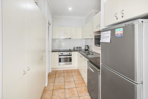 Rimini Holiday Apartments - Accommodation Sunshine Coast 4