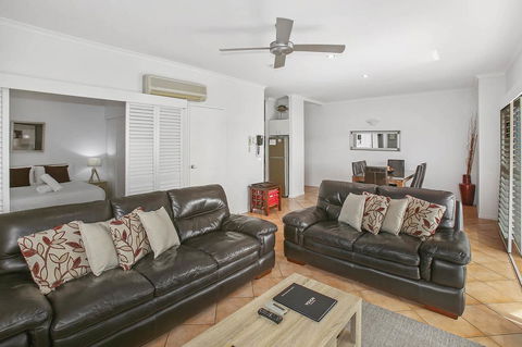 Rimini Holiday Apartments - Accommodation Sunshine Coast 3