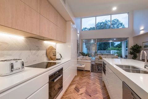 Noosa Villas - Accommodation Sunshine Coast 15