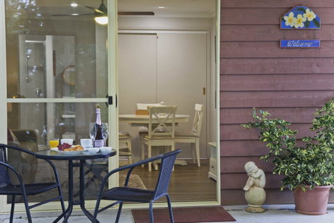 Shasta Place - Accommodation Sunshine Coast 0