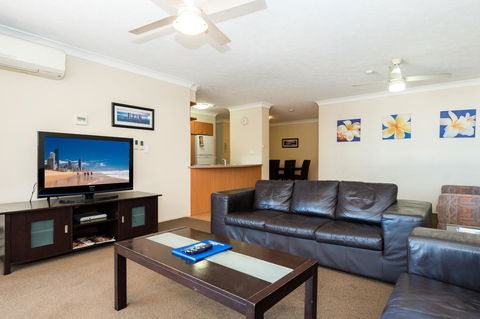 Breakers North Absolute Beachfront Apartments - Official - Accommodation Sunshine Coast 32