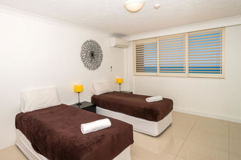 Breakers North Absolute Beachfront Apartments - Official - Accommodation Sunshine Coast 26