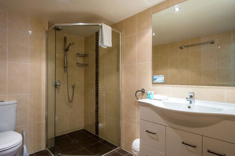 Breakers North Absolute Beachfront Apartments - Official - Accommodation Sunshine Coast 34