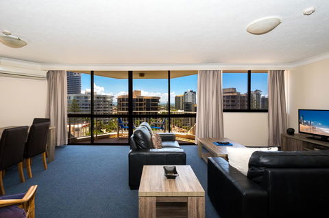 Breakers North Absolute Beachfront Apartments - Official - Accommodation Sunshine Coast 13