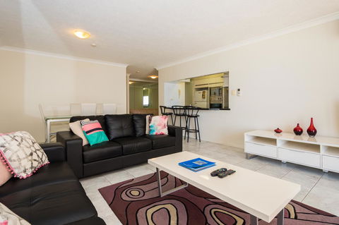 Breakers North Absolute Beachfront Apartments - Official - Accommodation Sunshine Coast 39