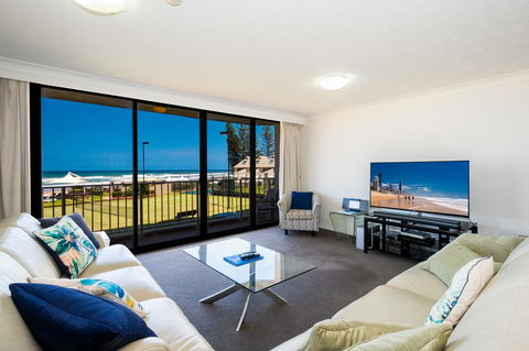 Breakers North Absolute Beachfront Apartments - Official - Accommodation Sunshine Coast 22