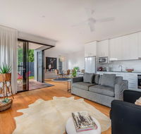 Sam's Buderim Mountain Guest House - Accommodation Sunshine Coast