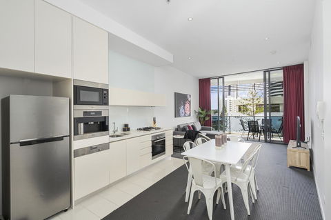 Oracle, 2 & 3 Bedroom Apartments - We Accommodate - Accommodation Sunshine Coast 2