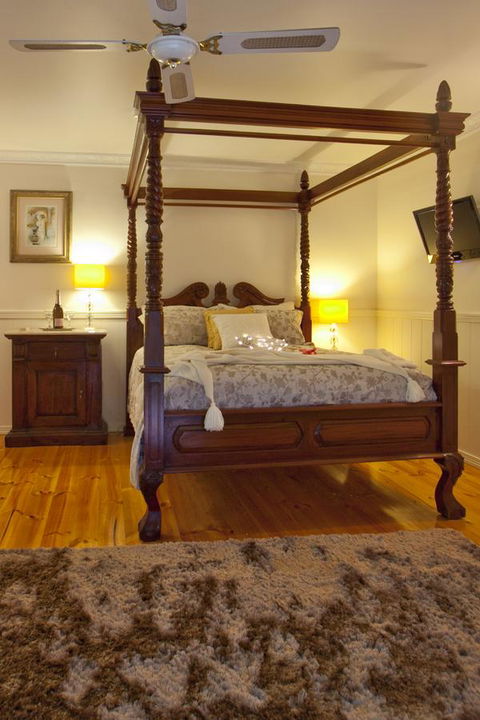 Curtis Falls Cottage - Accommodation Sunshine Coast 6