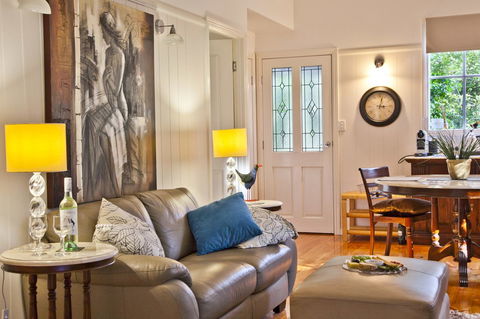 Curtis Falls Cottage - Accommodation Sunshine Coast 7