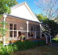 Curtis Falls Cottage - Accommodation Sunshine Coast