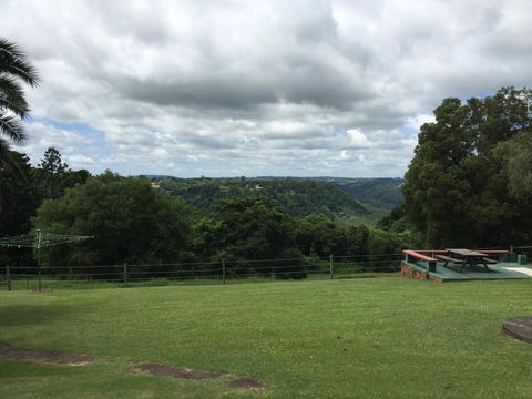 Montville Holiday Apartments - Accommodation Sunshine Coast 26