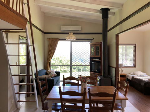 Montville Holiday Apartments - Accommodation Sunshine Coast 12