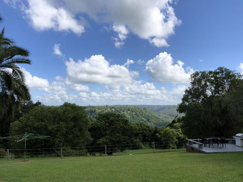Montville Holiday Apartments - Accommodation Sunshine Coast 10