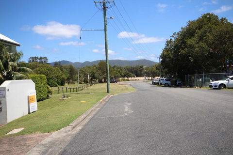 Waters Edge - Accommodation Sunshine Coast 1