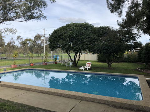 Wattle Motel - Accommodation Sunshine Coast 1