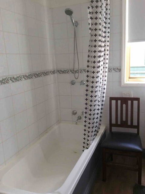 Welcome Stranger Cottage - Accommodation Sunshine Coast 3