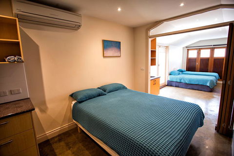 WHARF COTTAGE - Accommodation Sunshine Coast 2