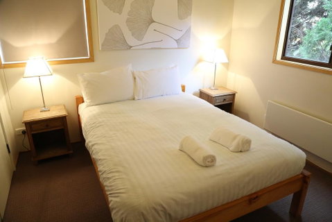 Whispering Pines 1 - Accommodation Sunshine Coast 3