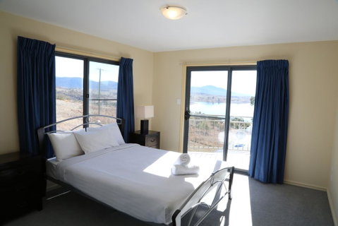 Whistler 4 - Accommodation Sunshine Coast 2