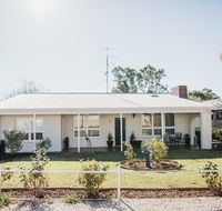 White on Wright Clare - Accommodation Sunshine Coast