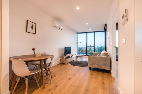 Whitehorse Tower Deluxe 1 Bedroom With View - Accommodation Sunshine Coast 1