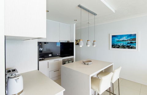 Whitsunday Apartment 1306 - Accommodation Sunshine Coast 1