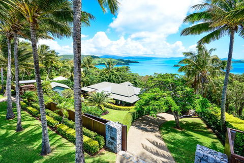 Whitsunday Waters On Hamilton Island - Accommodation Sunshine Coast 1