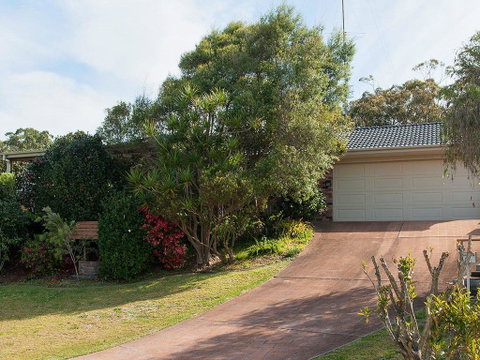 Wildflowers @ Fingal Bay - Accommodation Sunshine Coast 1