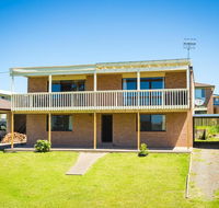 Williams Wonder - Large Beach House - Accommodation Sunshine Coast