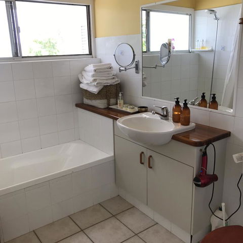Winston Cottage - Accommodation Sunshine Coast 3