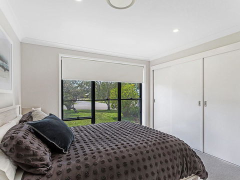 Wirragulla, 10 Marty Avenue - Stylish Modern House With Ducted Air Con & WIFI - Accommodation Sunshine Coast 3
