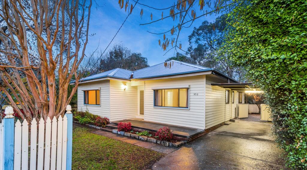 North Albury NSW Accommodation Sunshine Coast