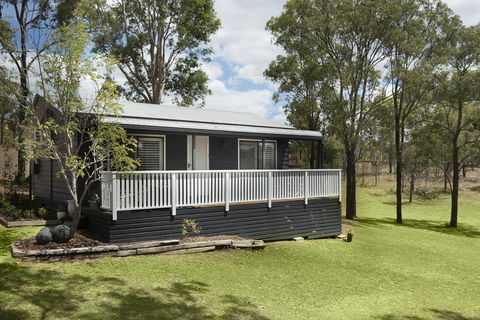 Worthington's Guest Cottage - Accommodation Sunshine Coast 0