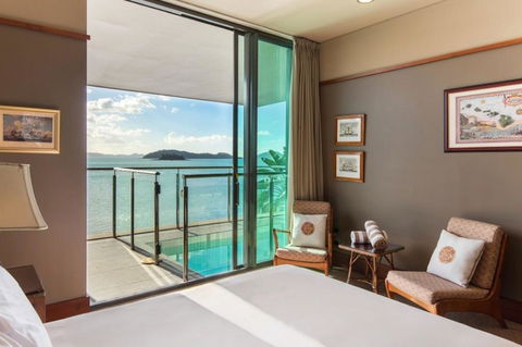 Yacht Club 19 Villa Bijou De Mer Ocean Front Private Pool 2 Buggies - Accommodation Sunshine Coast 3