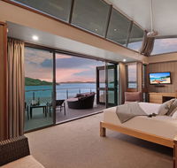 Yacht Club Villa 33 - Serenity - 4 Bedroom 4 Bathroom House Ocean Views 2 Buggies - Accommodation Sunshine Coast