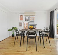 YIN-YANG - MOUNT ELIZA - Accommodation Sunshine Coast
