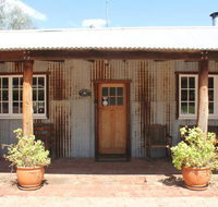 York Cottages and Burnley House - Accommodation Sunshine Coast