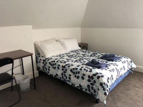 Your Home In Sandy Bay - Accommodation Sunshine Coast 2