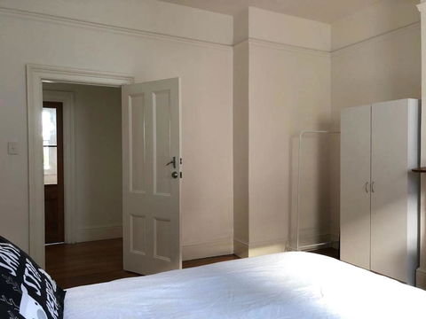 Your Home In Sandy Bay - Accommodation Sunshine Coast 3