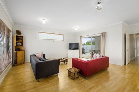 Zaahira House - Accommodation Sunshine Coast 2