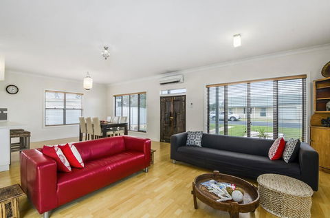 Zaahira House - Accommodation Sunshine Coast 1