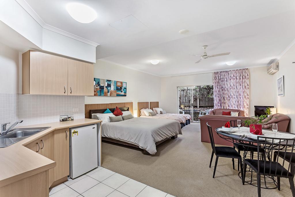 Shoal Bay NSW Accommodation Sunshine Coast