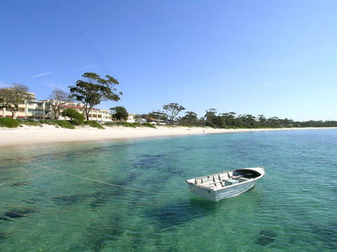 Zenith Studio, Unit 3/10 Messines Street - Accommodation Sunshine Coast 3