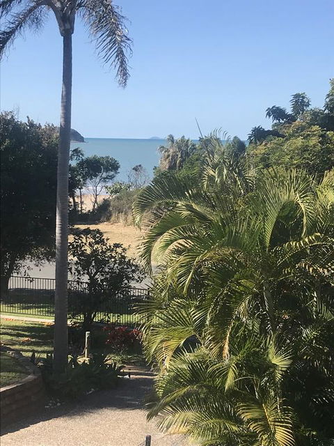 Zilzie House - Accommodation Sunshine Coast 3